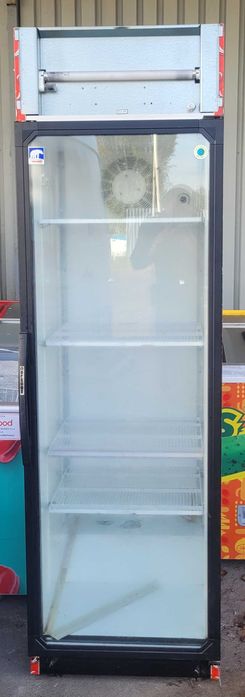 Lodówka, chlodziarka sklepowa na napoje. Używana.