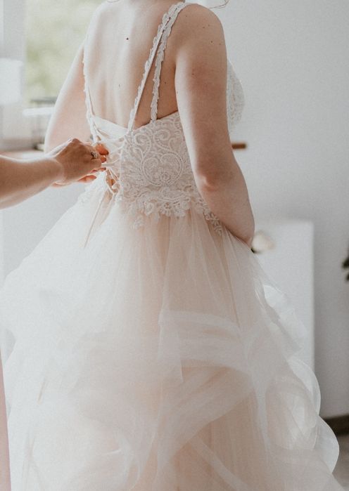 Cudowna niepowtarzalna suknia ślubna brzoskwiniowa JAK NOWA