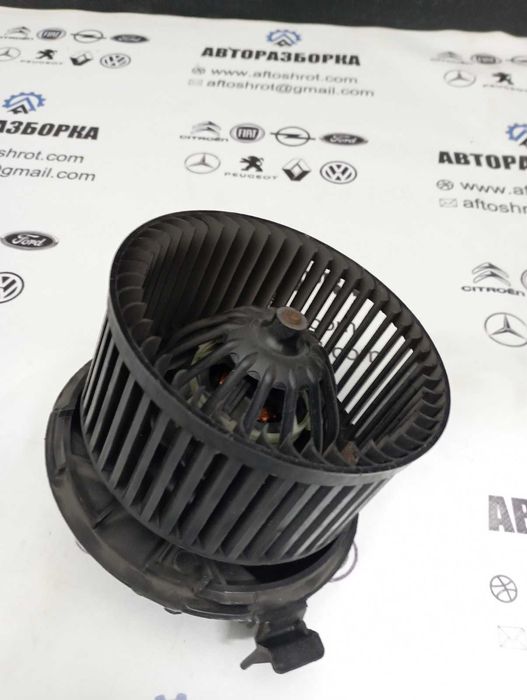 Вентилятор пічки Renault/Dacia Logan Sandero
