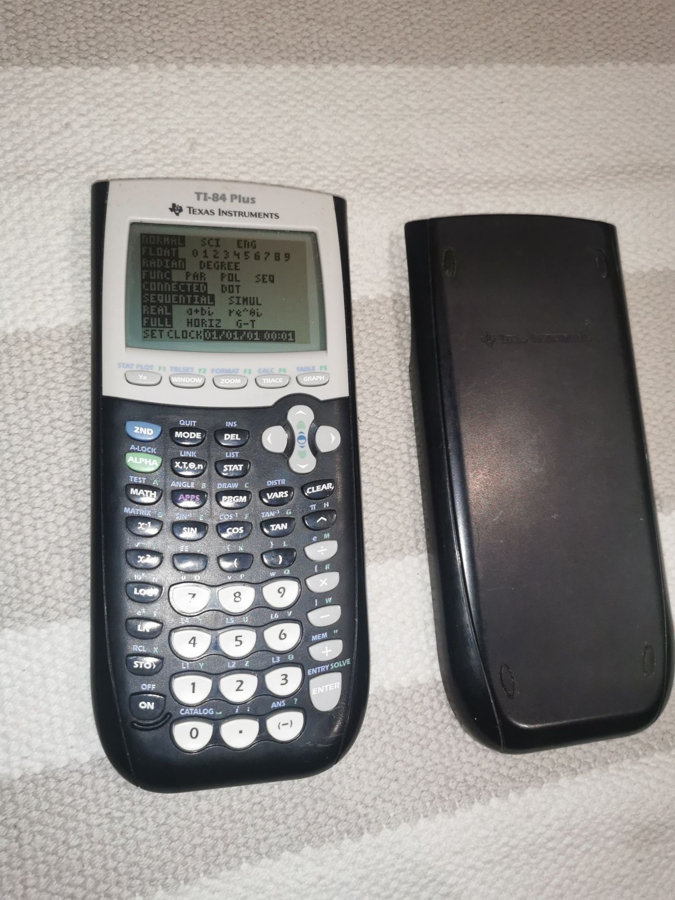 Máquina calculadora gráfica TI-84Plus
