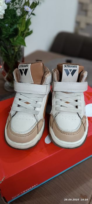 Кросівки осінь 32 р.