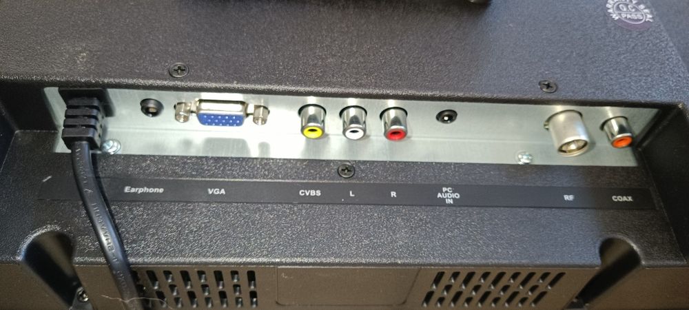 Телевізор  OzoneHD 24 HQ92T2