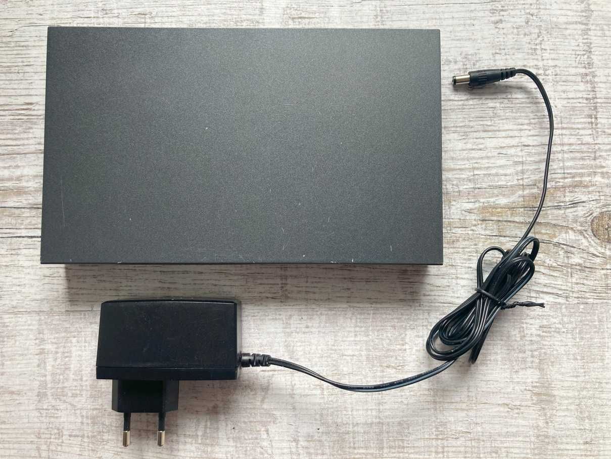 Switch TP-Link TL-SG2008