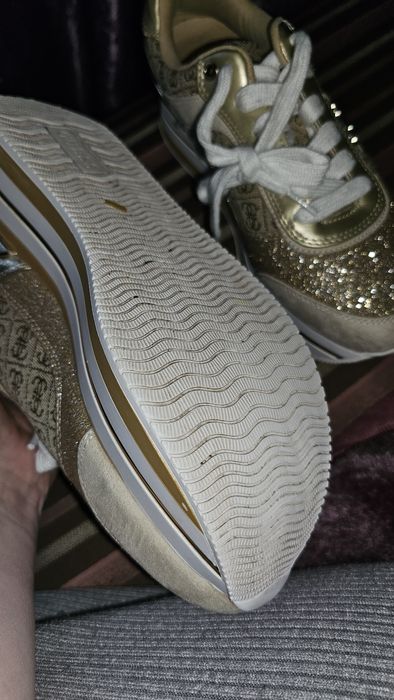 Оригінл Guess розмір 39