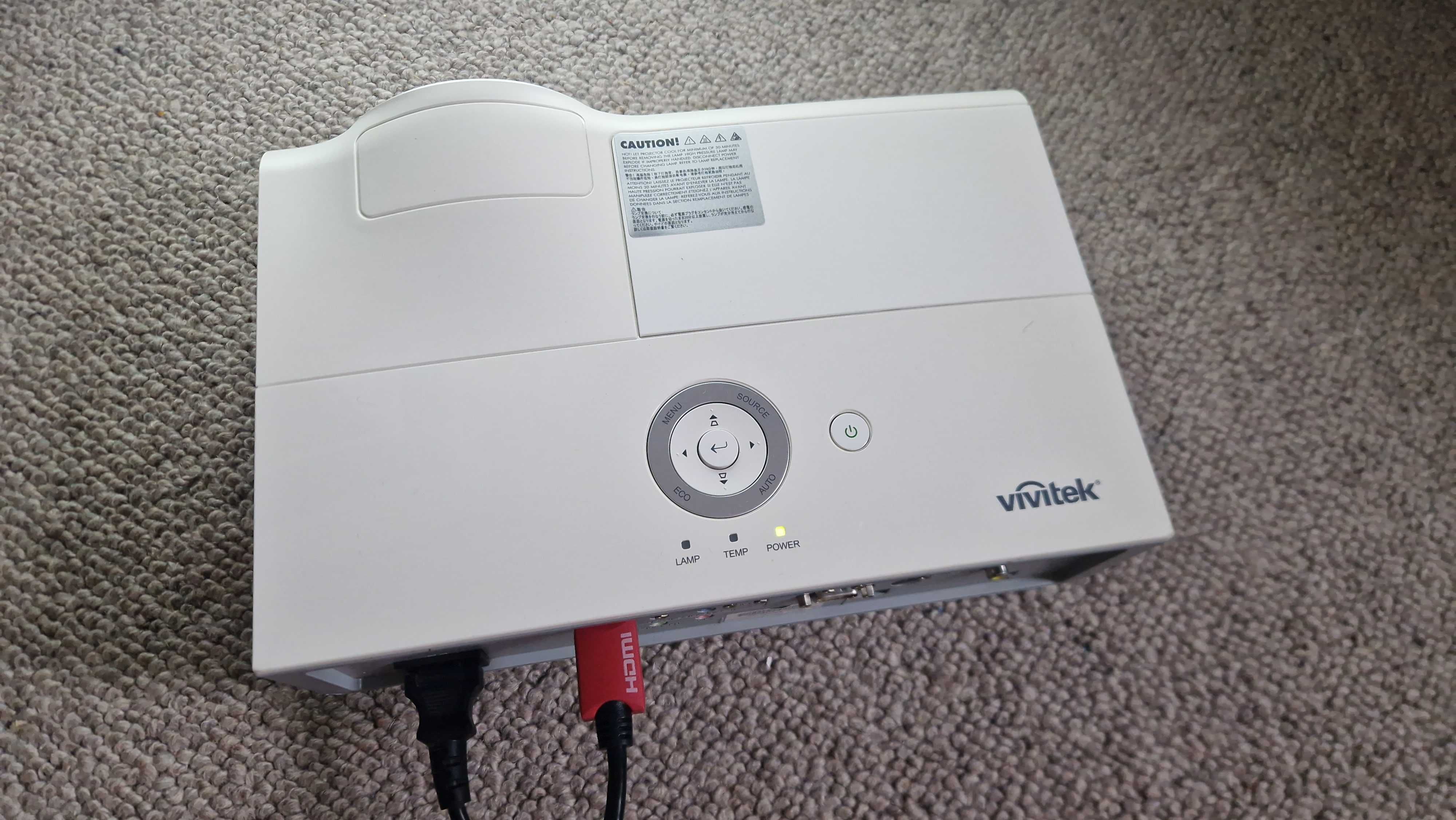 VIVITEK DX881ST Projektor krótkoogniskowy o wysokiej jasności