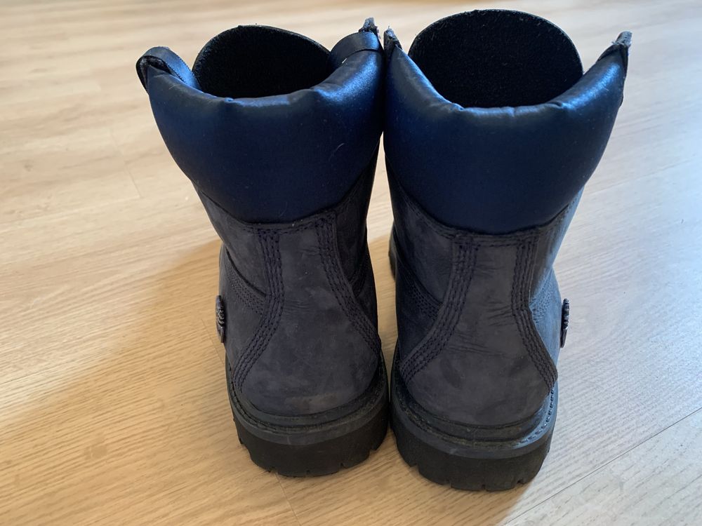 Оригінальні черевики Timberland темно-синього кольору