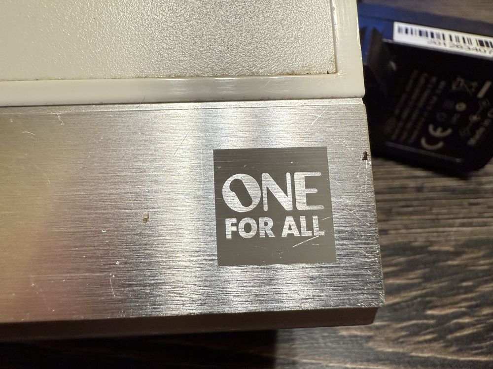 Antena pokojowa one for all