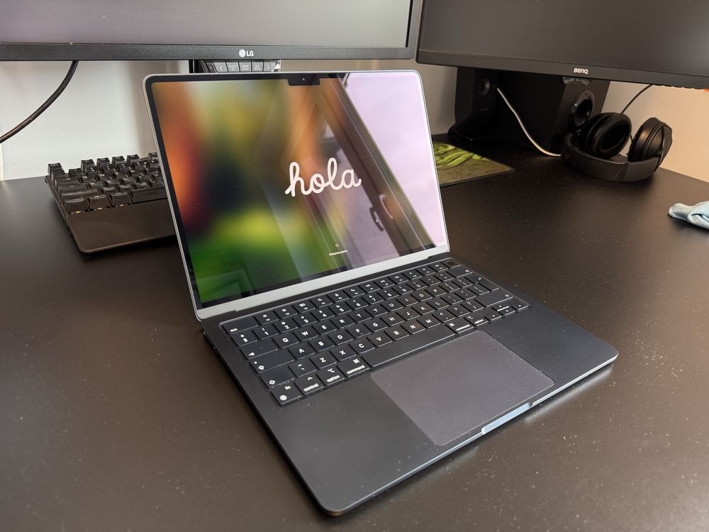 Apple MacBook Air A2681 8C CPU/10C GPU/16GB/256GB