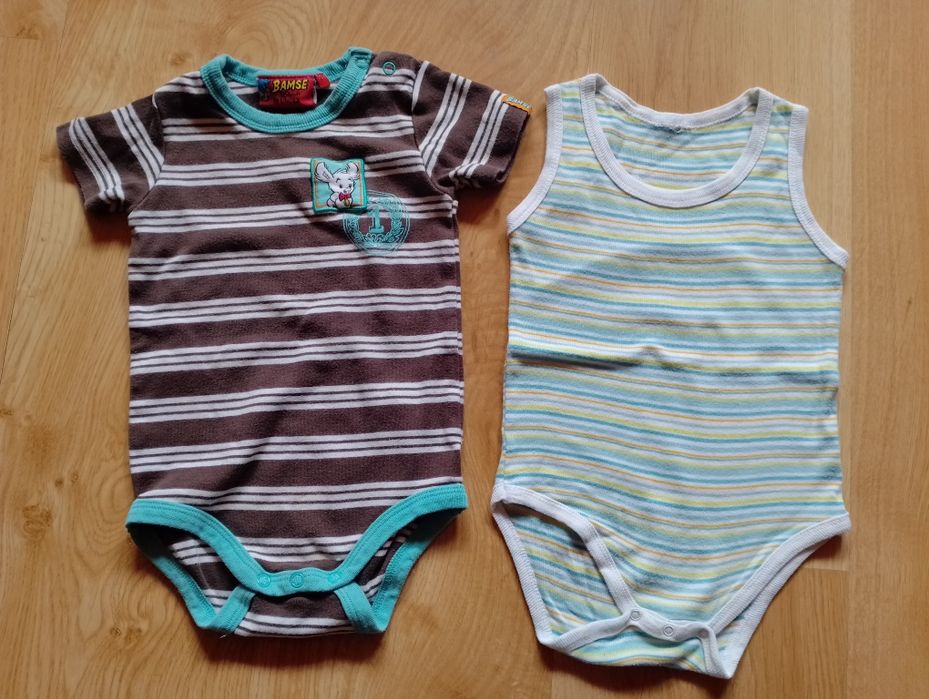 Body bez rękawów na lato dla chłopca 4 szt.  r. 74 cm