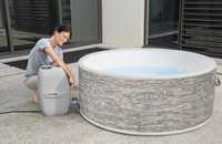 Jacuzzi Vancouver Lay-z-Spa cienkie ścianki 
Nowe powystawowe