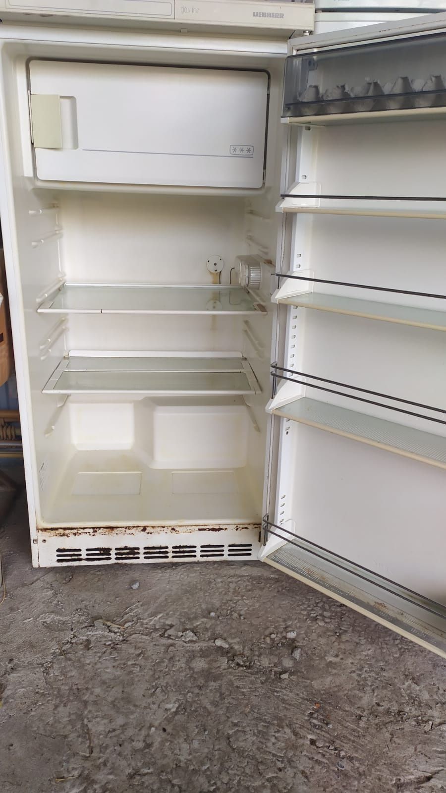 Продам пральну машинку+ холодильник