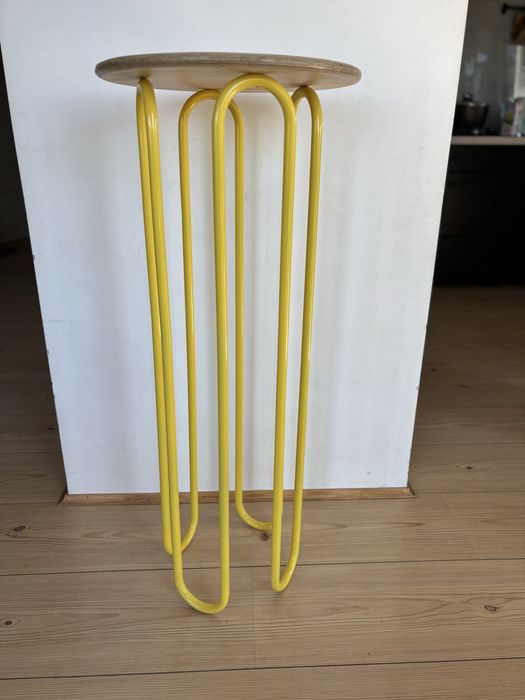 Kwietnik w stylu retro kolorowe lata 60-70, kwietnik z rur ze stali