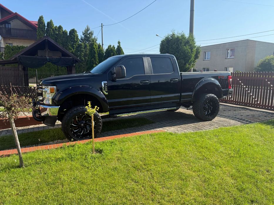 Ford F250 F 250 Bezwypadkowy  mały przebieg , zawieszenie typu FOX , dmc 3,5t