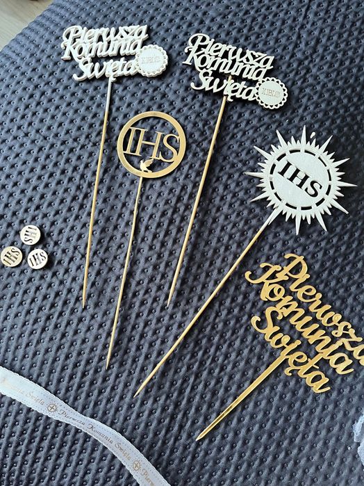 Ozdoby, pozostałości po Komunii