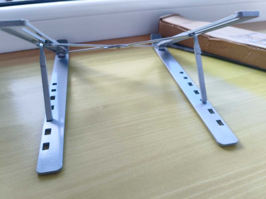 Składana podstawka aluminiowa pod laptop , tablet