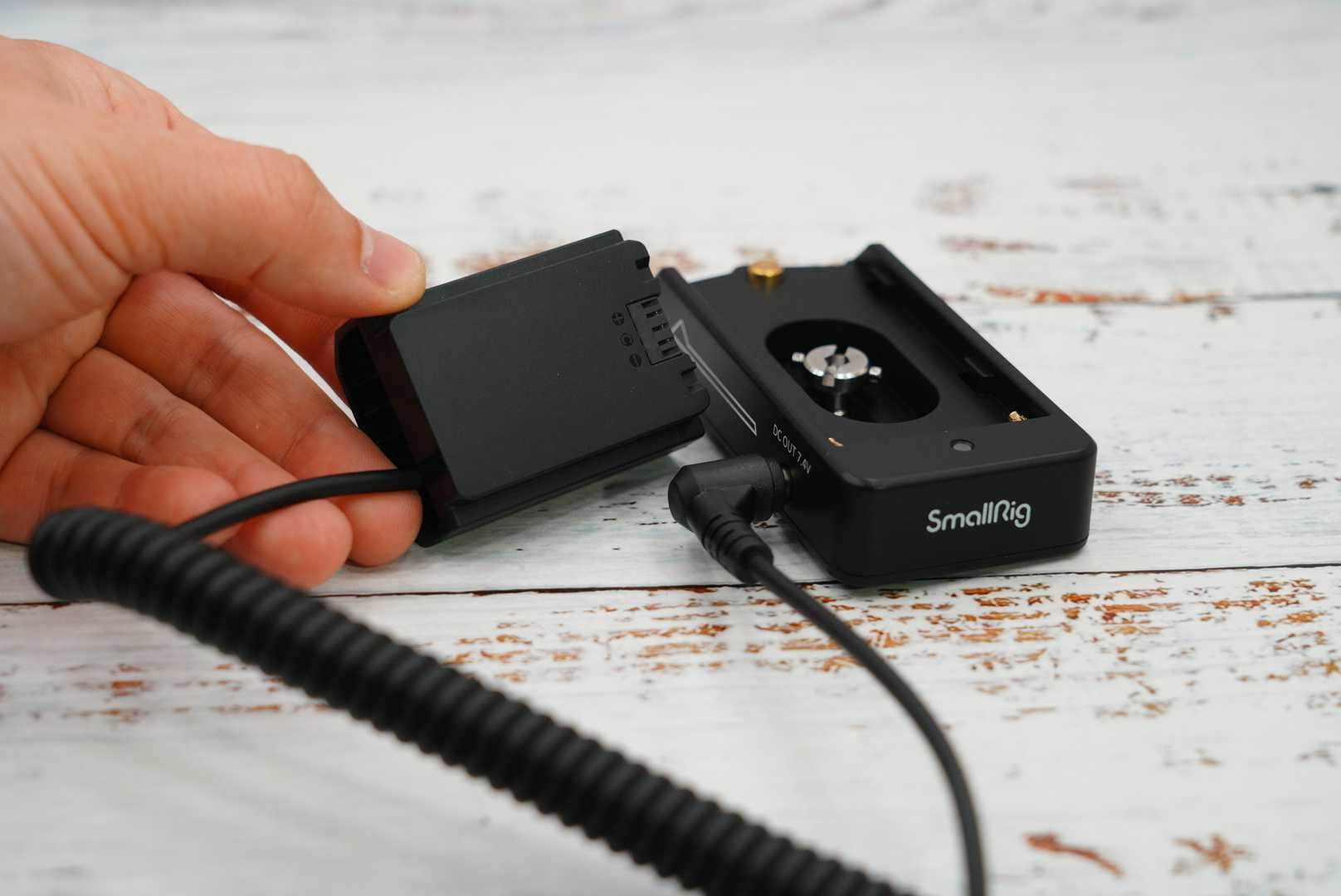 Адаптер батареи NP-F970 SmallRig 3018 и муфта для Sony NP-FZ100