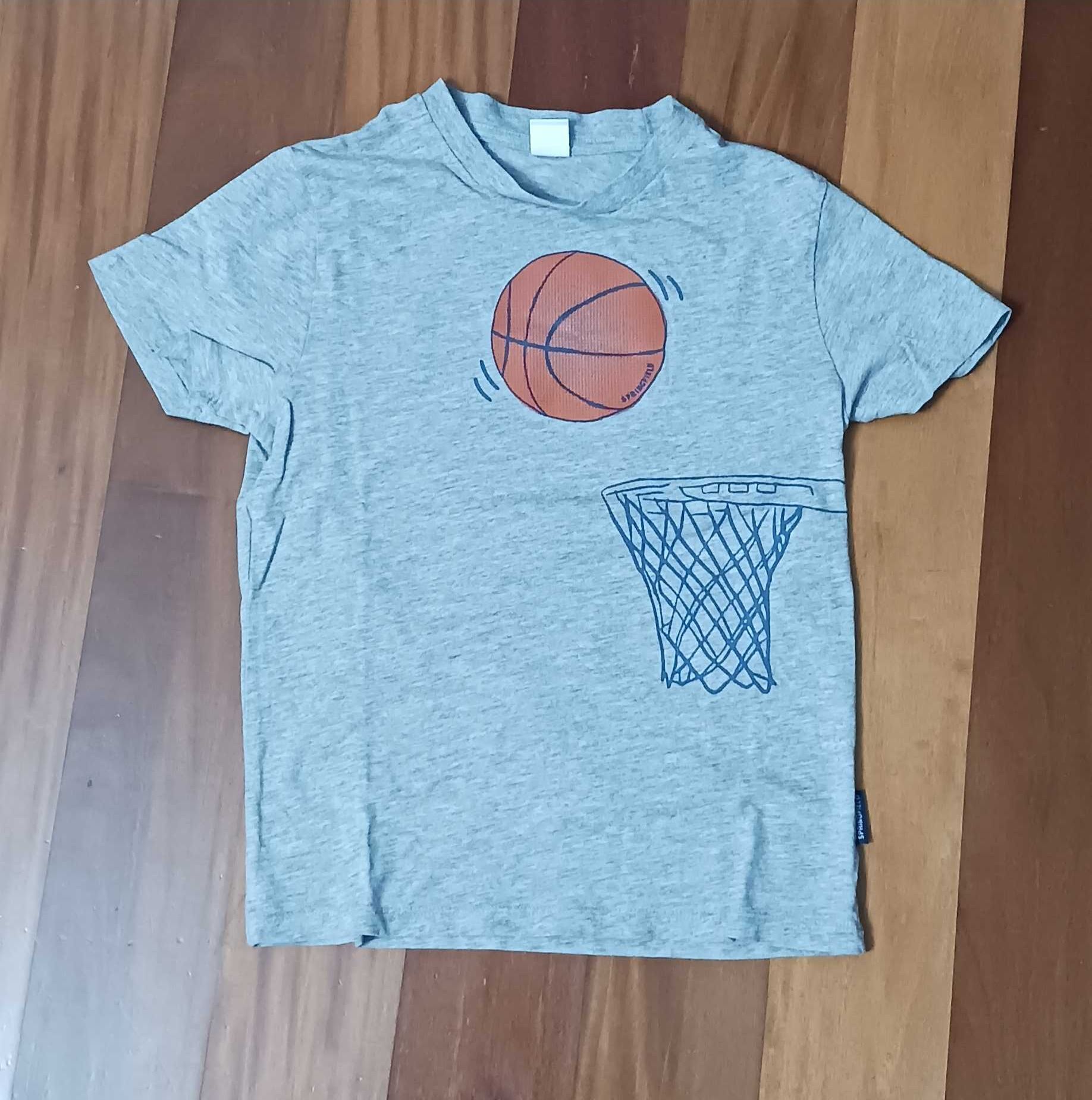 Conjunto de 5 t-shirts para criança - 7/8 anos