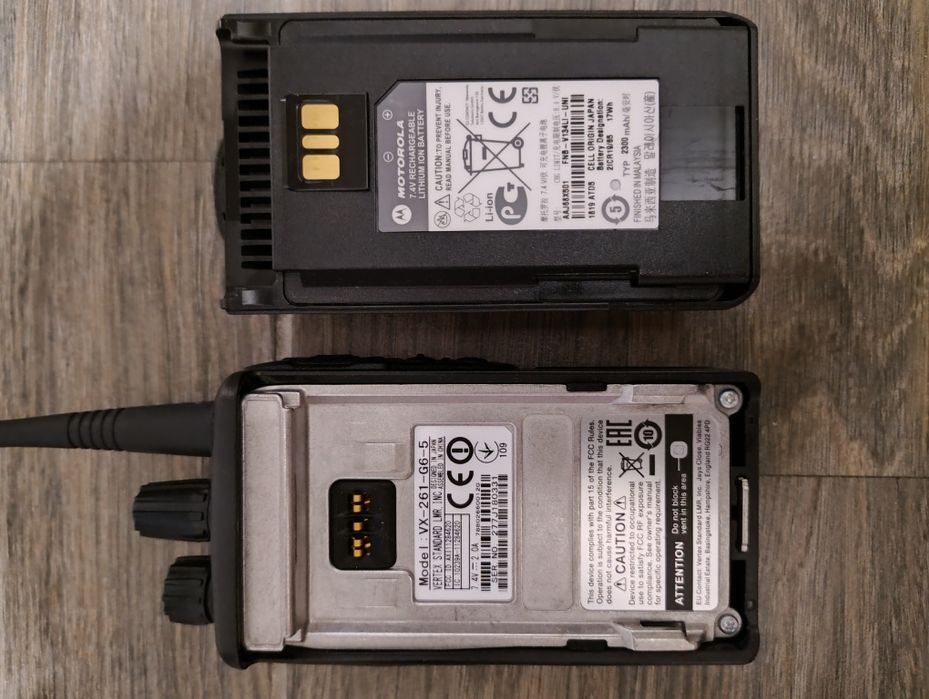 Рация Motorola vx-261