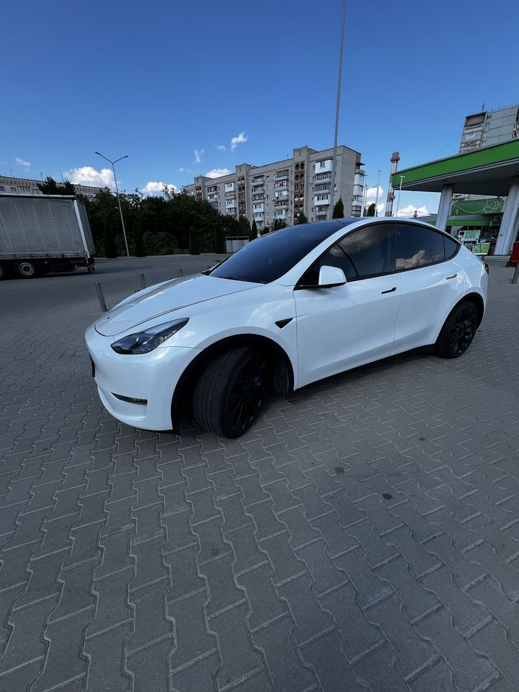Tesla model Y Performance 2022