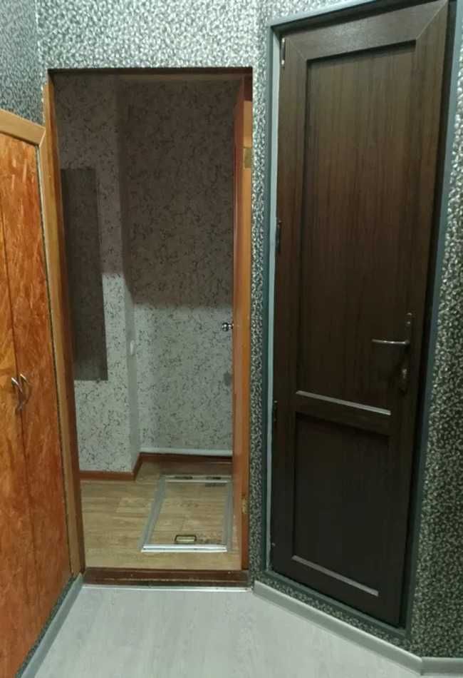 tir-31 Продам центр города 50 метров с ремонтом + балкон.