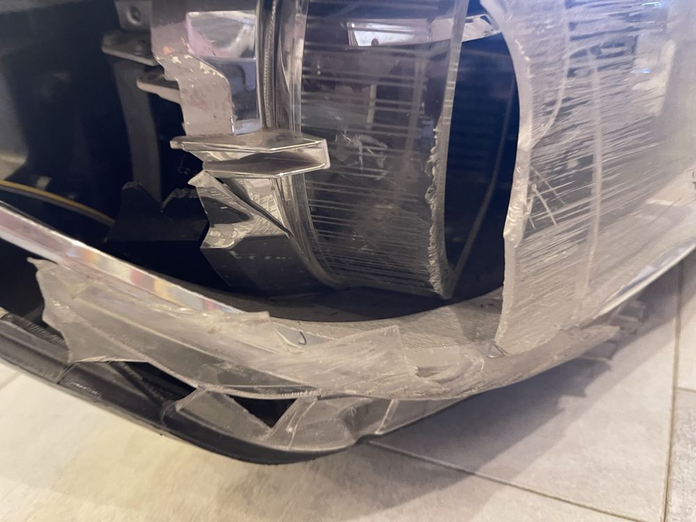 Bmw F30 LED фара правая робоча під відновлення