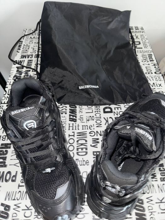 balenciaga runner
