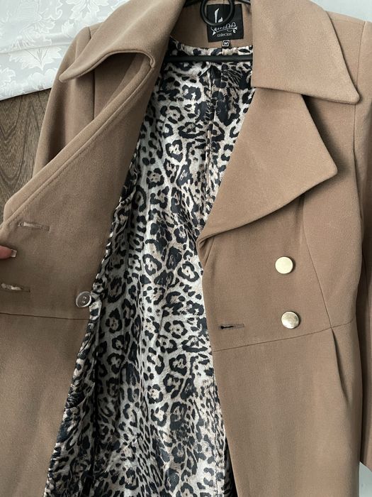 Пальто демісезонне