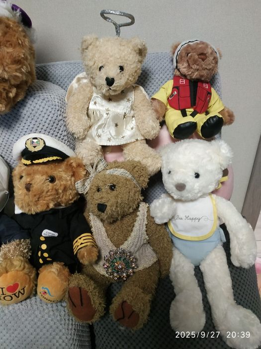 Ведмедики в одязі, мягкі іграшки