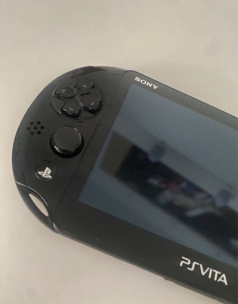 Konsola Play Station Vita + 1 gra na konsole