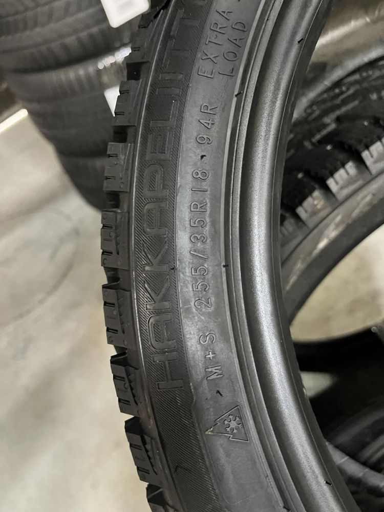 255/35/18+225/40/18 R18 Nokian Hakkapelita R3 4шт новые