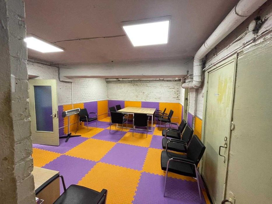 Оренда офісного приміщення 280 кв.м., вул. Лютеранська, 13. Є укриття.