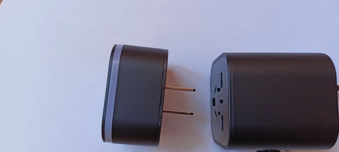 Adapter podróżny, nowy