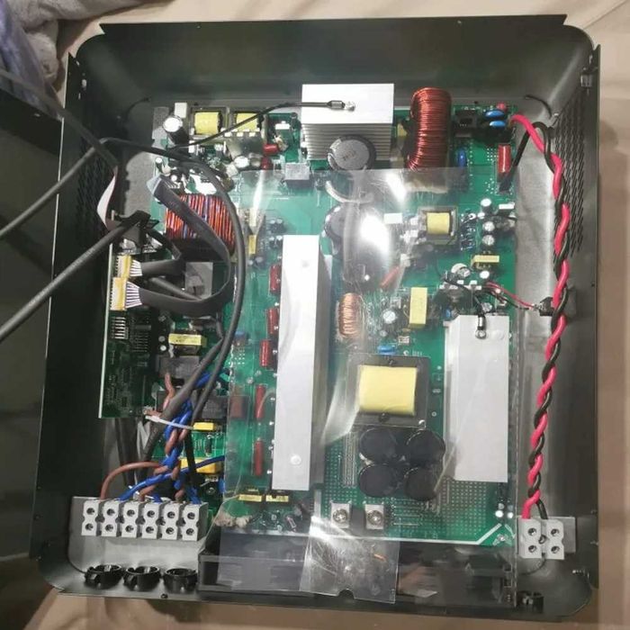 Инвертор солнечный преобразователь напряжения PowMr 2.2KW MPPT LiFePO4