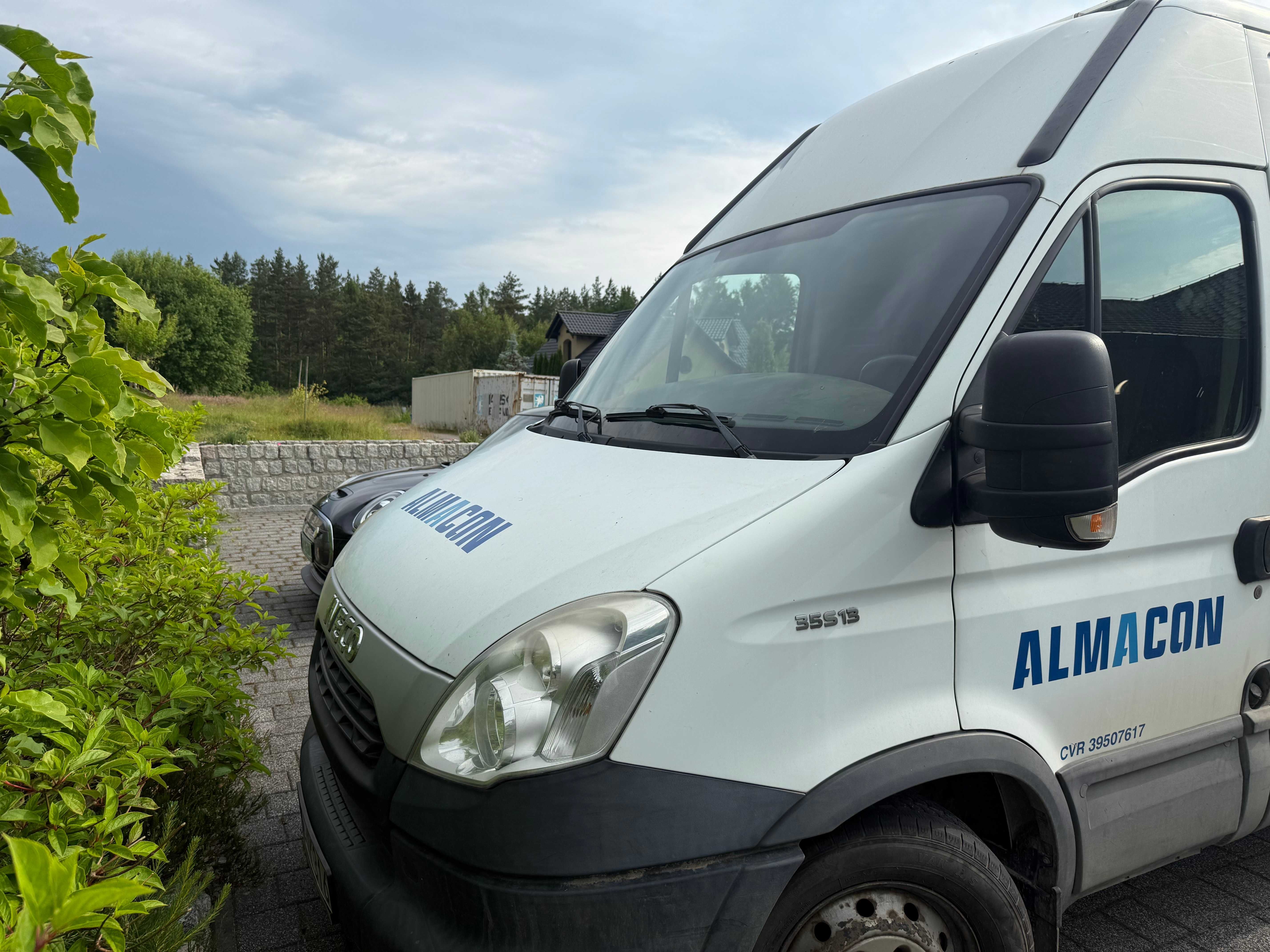 IVECO 35S13V samochód w dobrym stanie technicznym i wizualnym