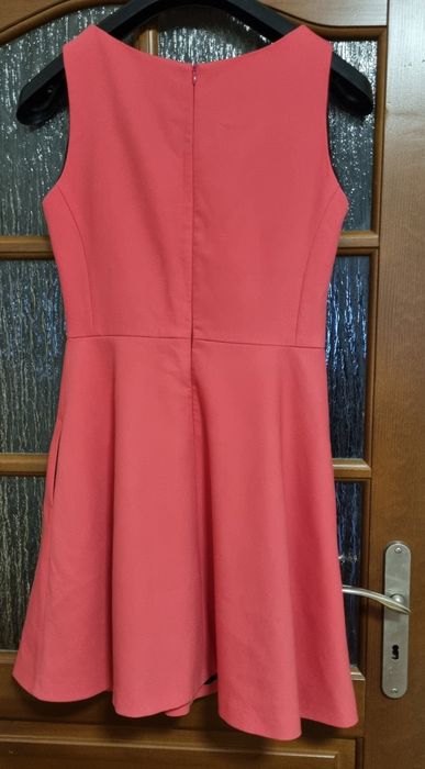 Malinowa sukienka Simple