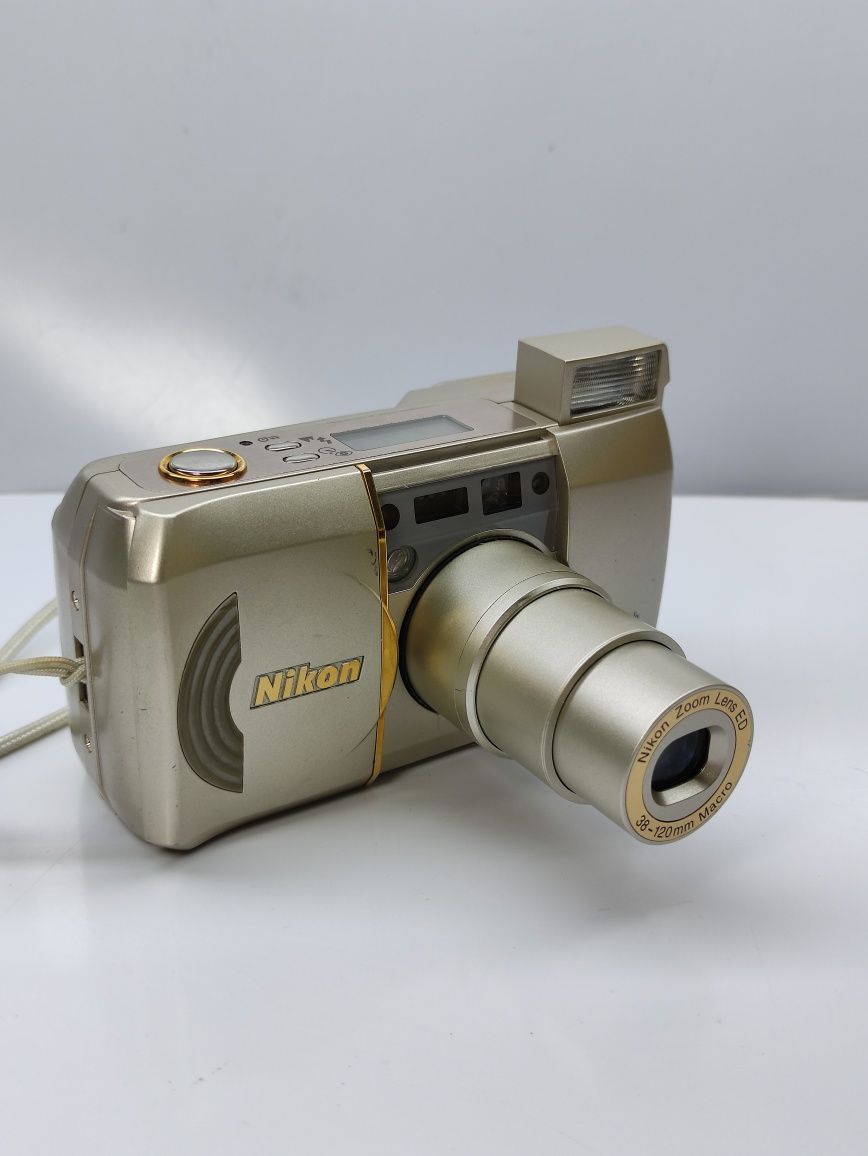 Nikon lite touch zoom 120 ed af