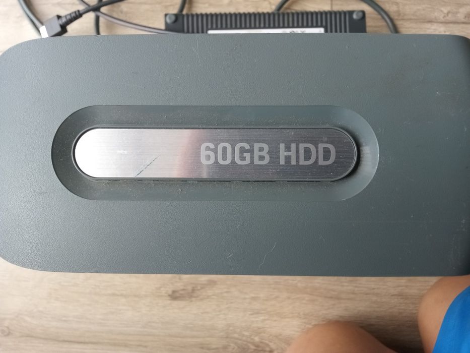 Xbox 360 z Padem i kinectem