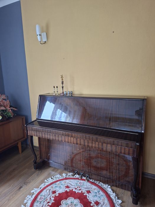 Pianino Nocturno wyprodukowane w ZSRR