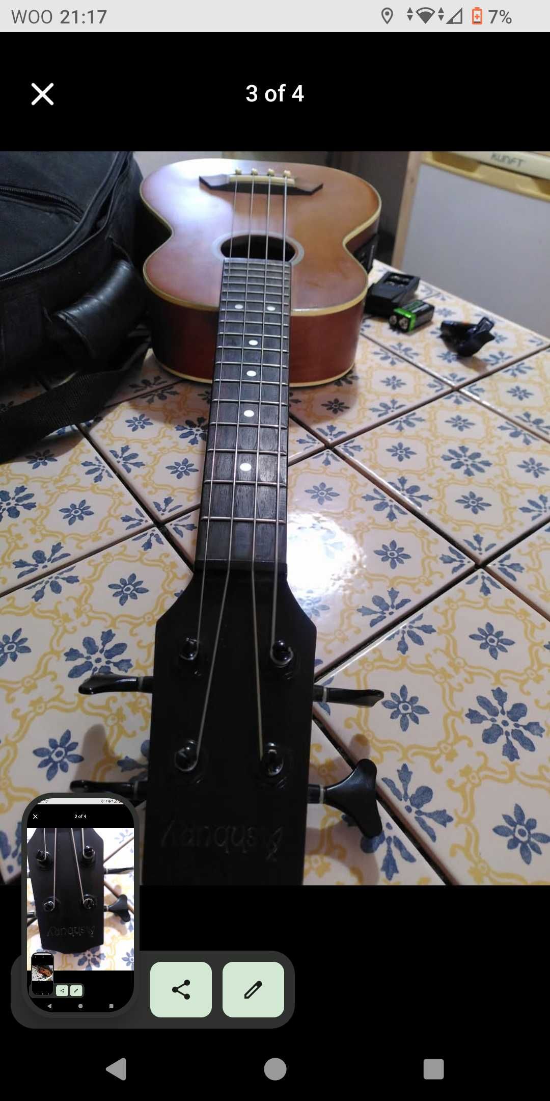 Ukulele baixo guitarra