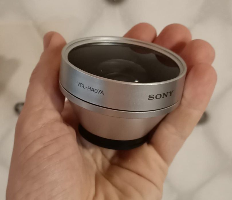 Камера + комплект аксессуаров = SONY DCR-SR300 (HDD 40gb) 37mm