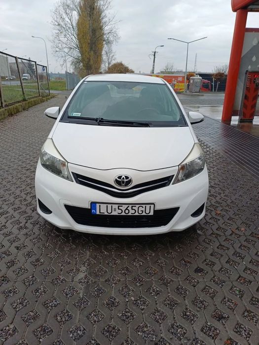 Toyota Yaris Toyota Yaris ,bardzo dobry samochód do jazdy w mieście i nie tylko