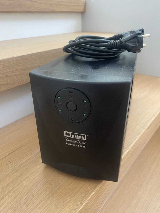 Mustek PowerMust 1000 USB