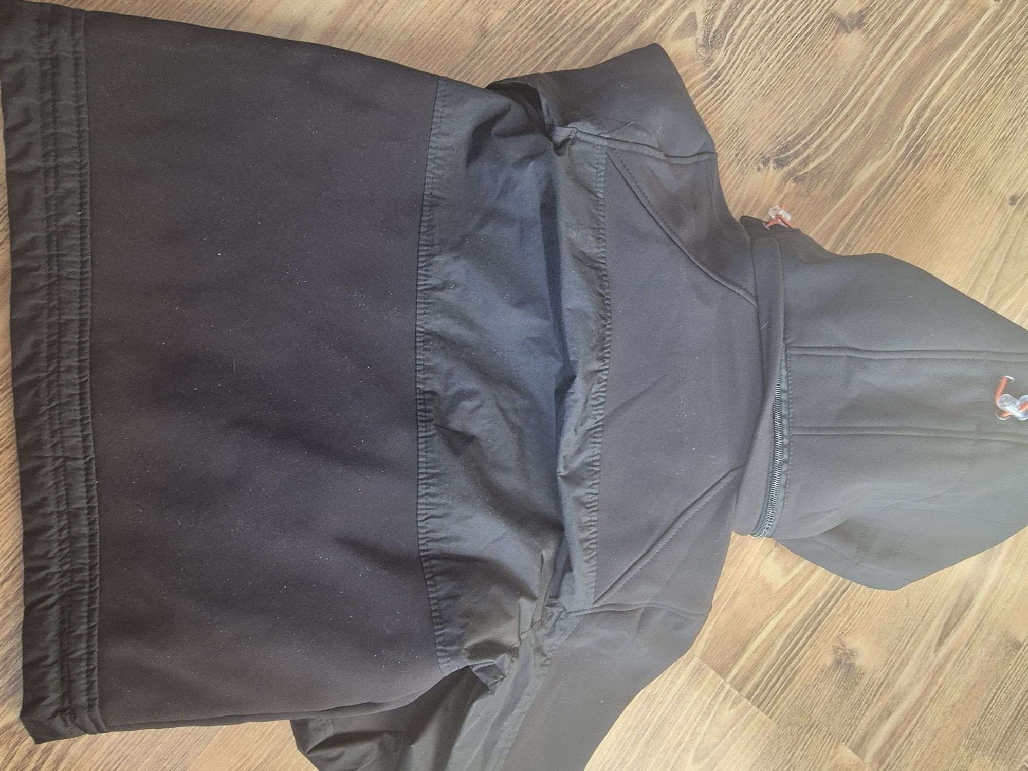 Kurtka softshell czarna 140