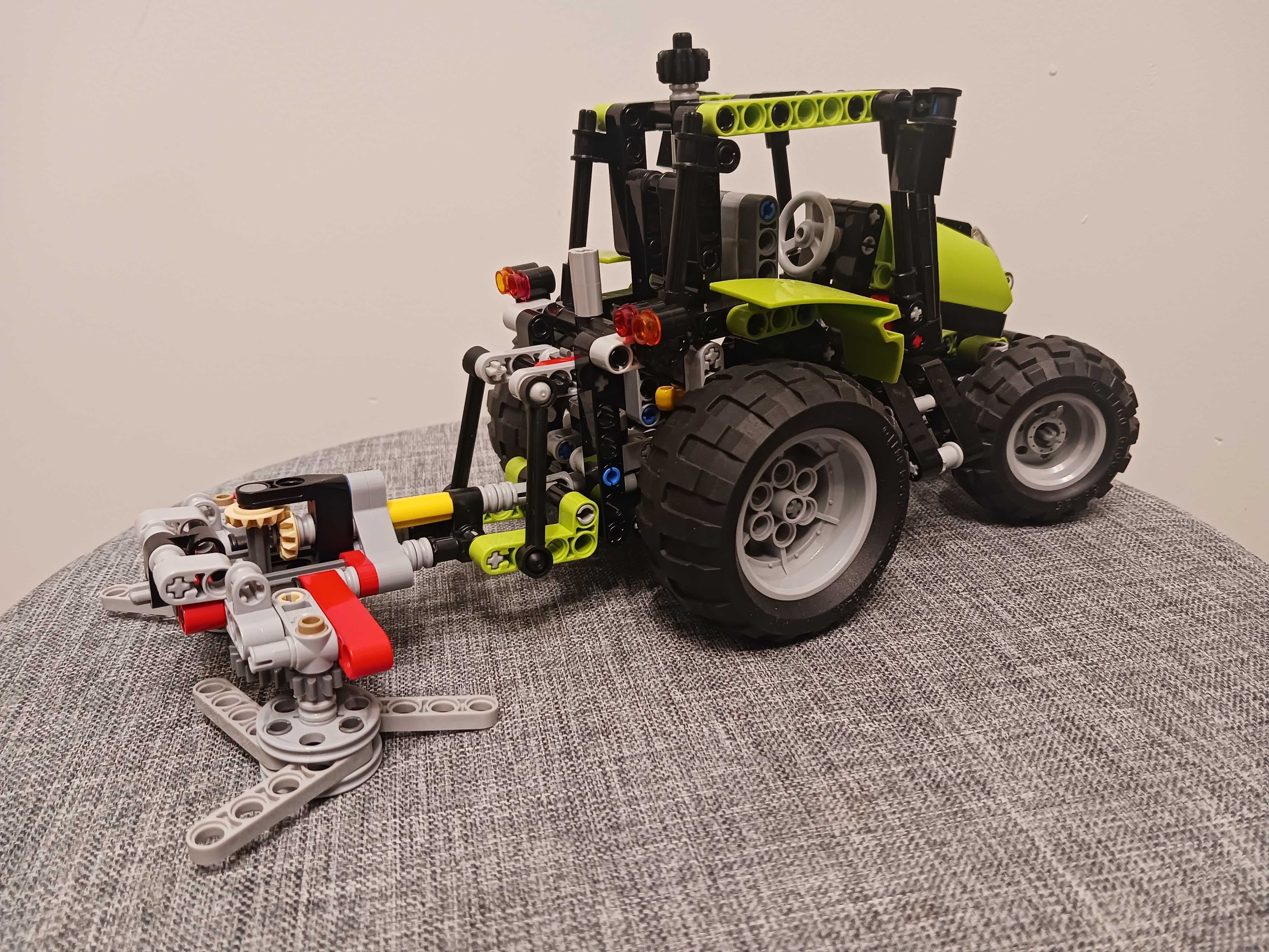 LEGO TECHNIC 9393 - Traktor z kosiarką, klocki lego