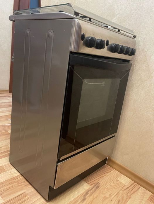 Газова плита INDESIТ з нержавійки