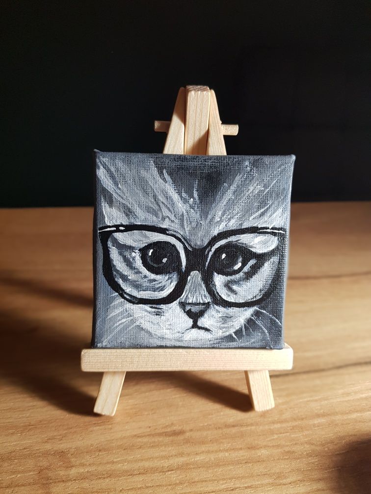 Mini obraz ręcznie malowany, prezent, kot w okularach