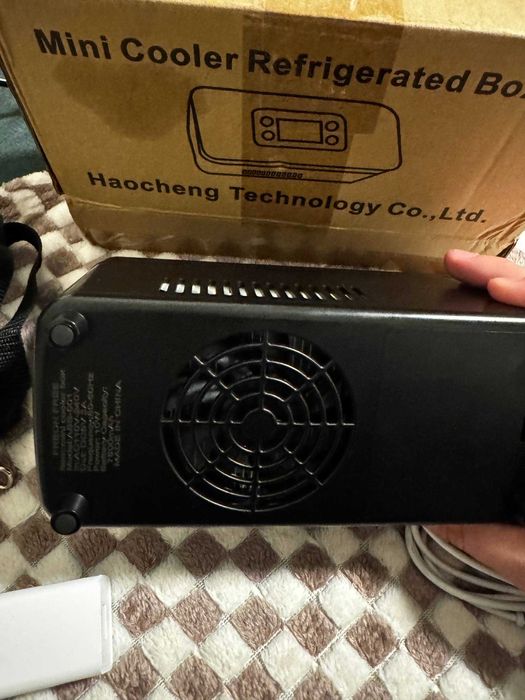 Медичний портативний міні-холодильник для ліків, інсуліну