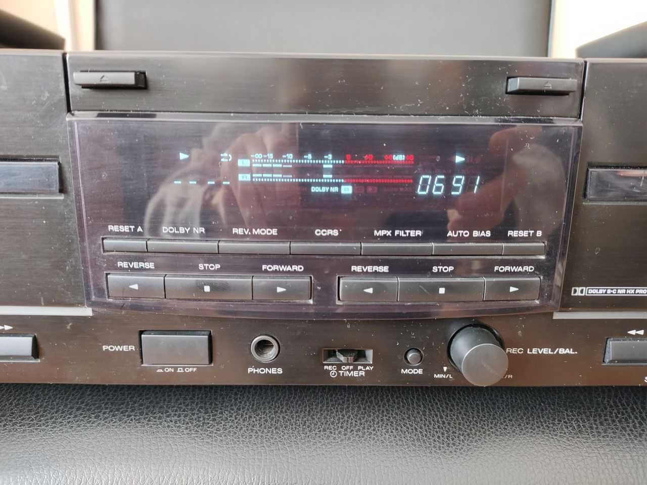 Hi-Fi двух-кассетный магнитофон KENWOOD KX-W4080.