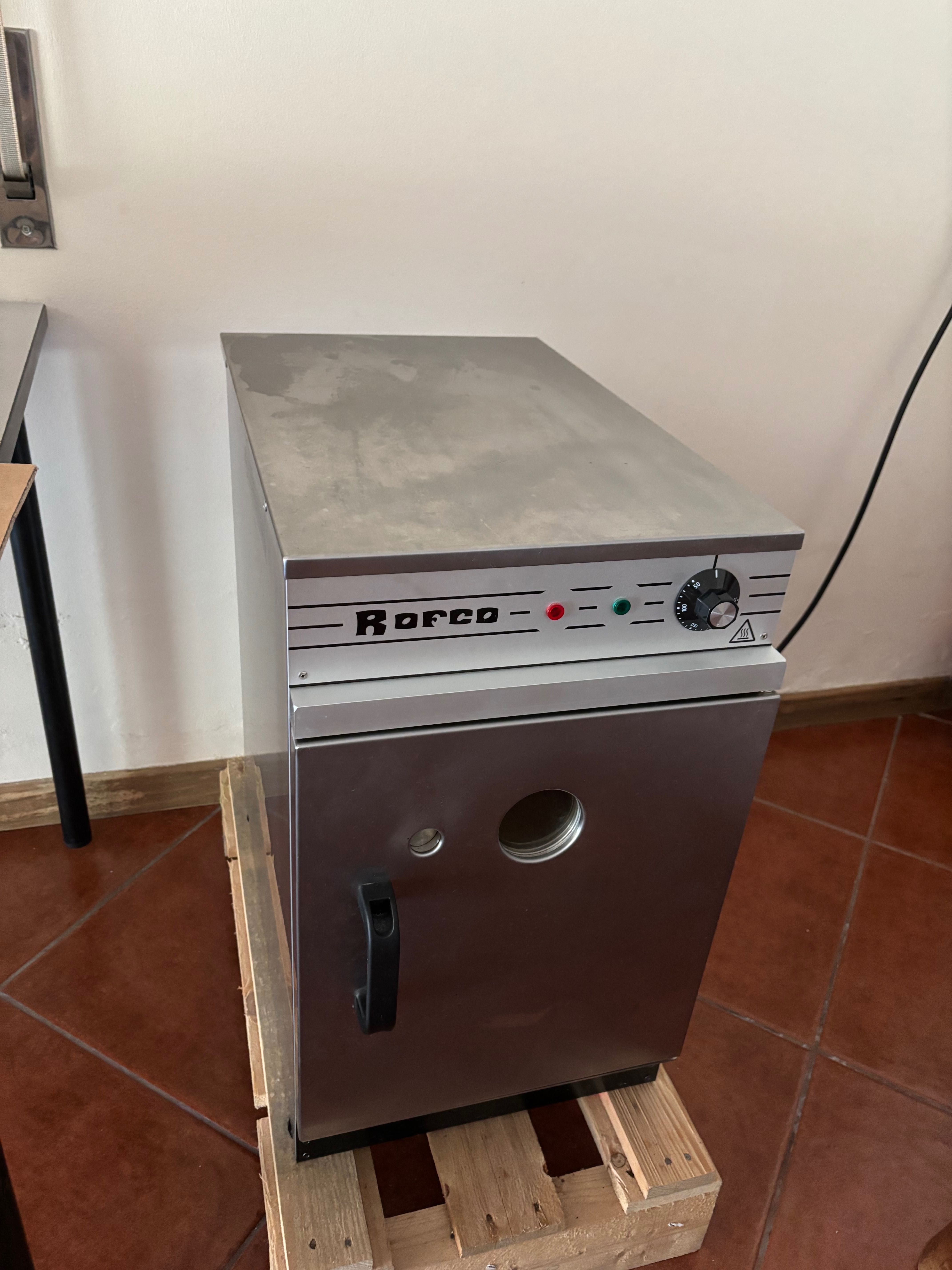 Rofco B10. Forno para pães e outros.
