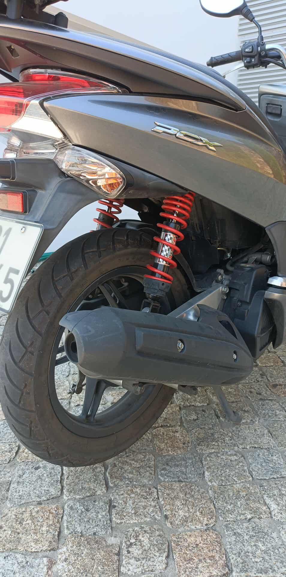 Moto honda pcx 2011